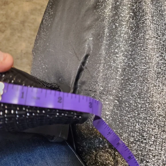 HOST PICK**BLACK ANKLE BOOTIES - Picture 6 of 8